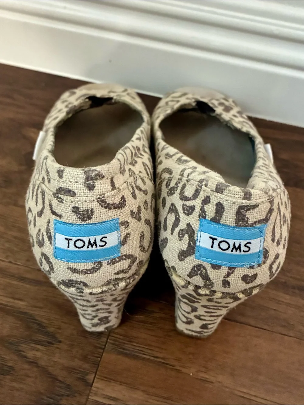 TOMS Espadrille Leopard Beige Wedge Sandals Canvas Platform Rope Wedges Women 8